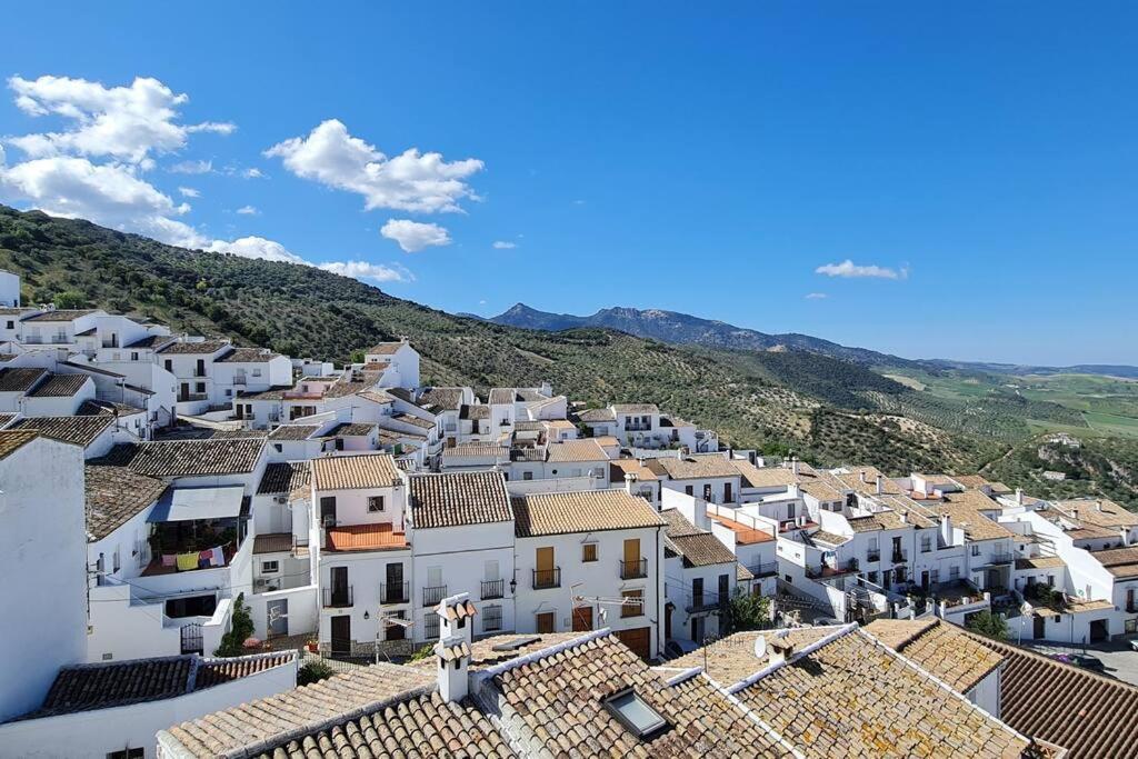 Entre Vistas Guest House Zahara De La Sierra Bagian luar foto